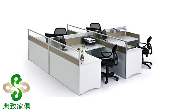 職員�?8.jpg 職員�?8.jpg